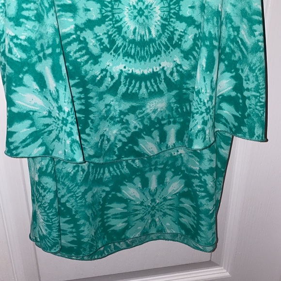 KLD Signature Green & White Boho Tie Dye Top NWT - Picture 6 of 7